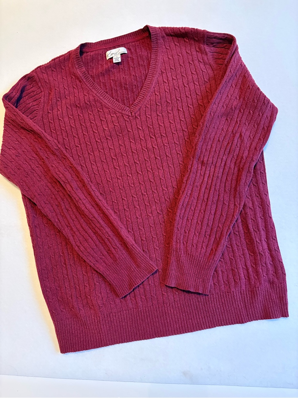 Kim Rogers V-Neck Cable Knit Sweater in Rust/Brick